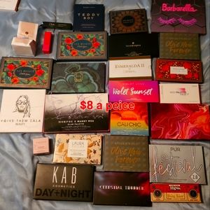 Different makeup eyeshadow pallets